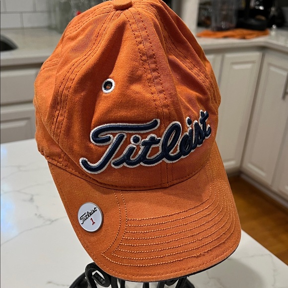 Titleist Bright Orange Hat some discoloration used great condition - Picture 1 of 2
